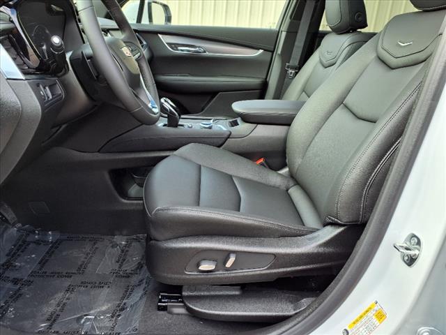 2025 Cadillac XT6 Luxury