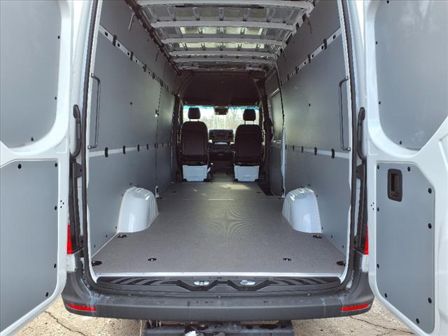 2025 Mercedes-Benz Sprinter 2500