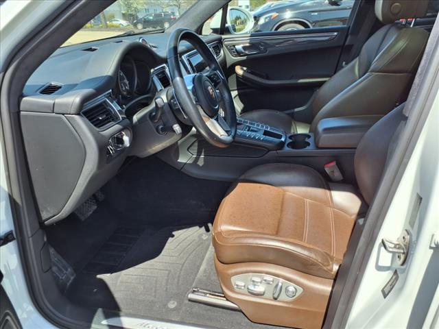 2015 Porsche Macan Turbo