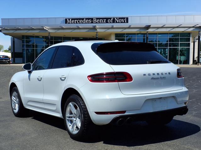 2015 Porsche Macan Turbo
