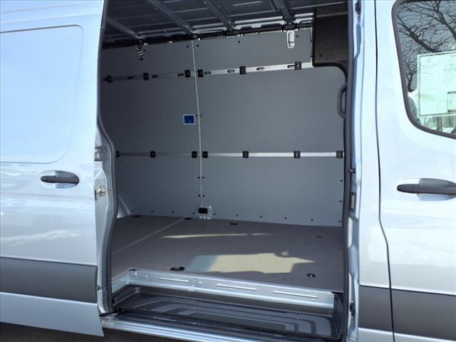 2025 Mercedes-Benz Sprinter 2500