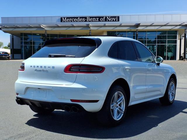 2015 Porsche Macan Turbo