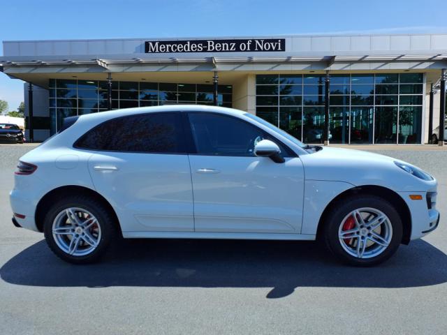 2015 Porsche Macan Turbo