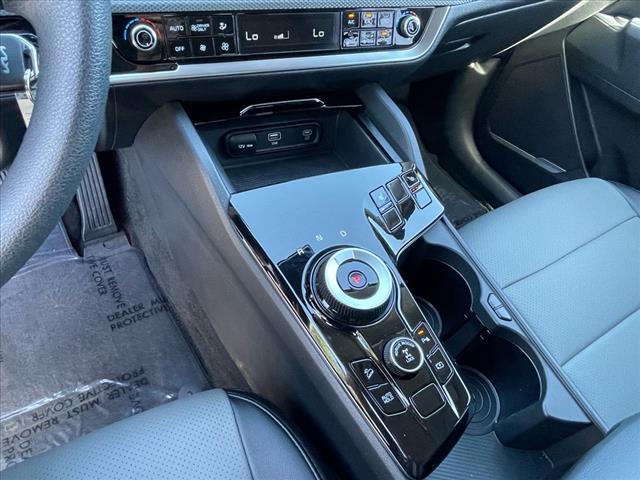2024 Kia Sportage Hybrid LX