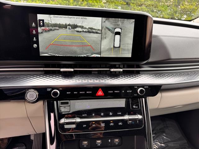 2022 Kia Carnival SX