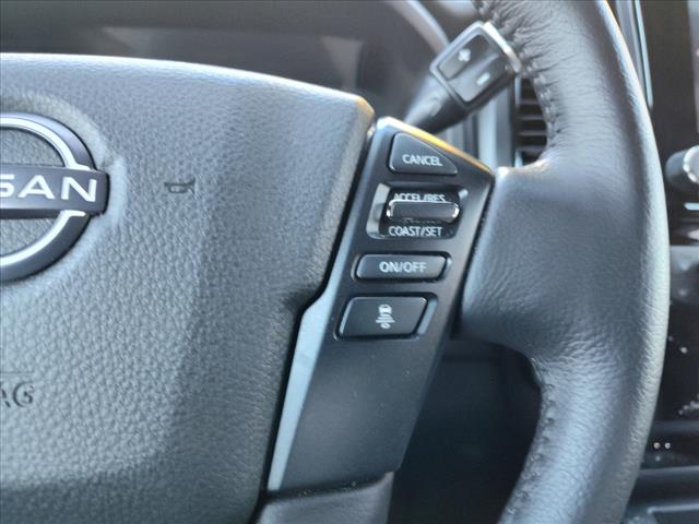 2023 Nissan Titan SV