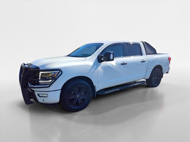 2023 Nissan Titan SV