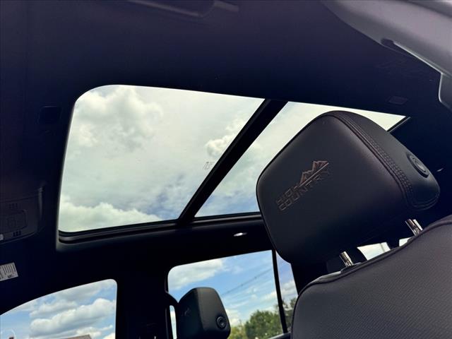 2021 Chevrolet Suburban High Country