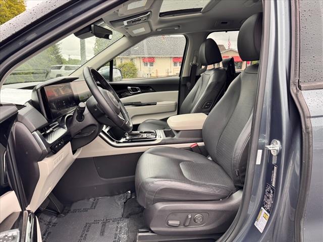 2022 Kia Carnival SX