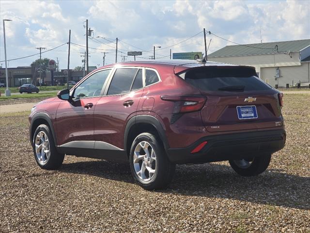 2025 Chevrolet Trax LS