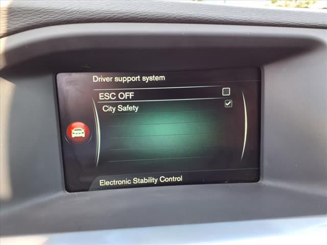 2017 Volvo V60 Cross Country 