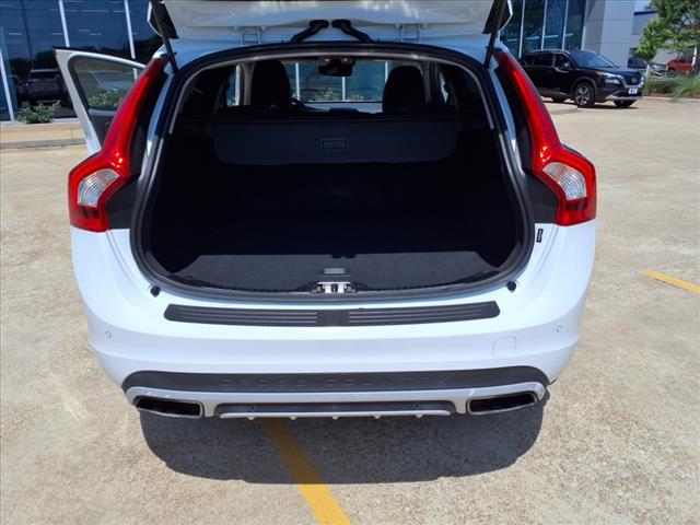 2017 Volvo V60 Cross Country 