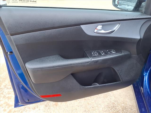 2023 Kia Forte LX