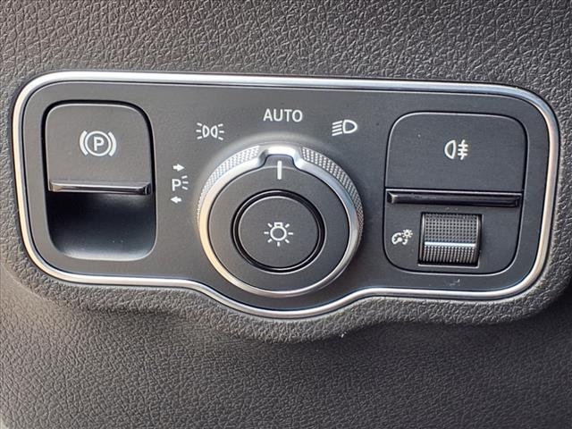 2022 Mercedes-Benz GLB GLB 250