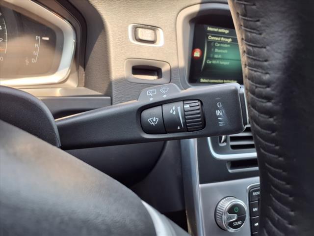 2017 Volvo V60 Cross Country 
