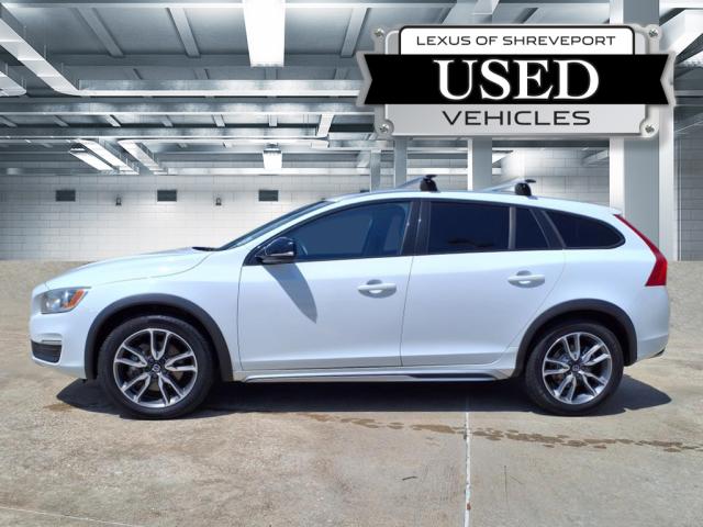 2017 Volvo V60 Cross Country 