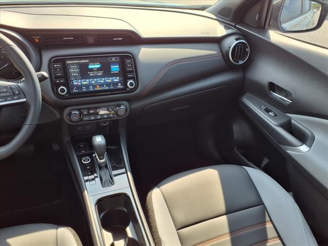 2024 Nissan Kicks SR FWD