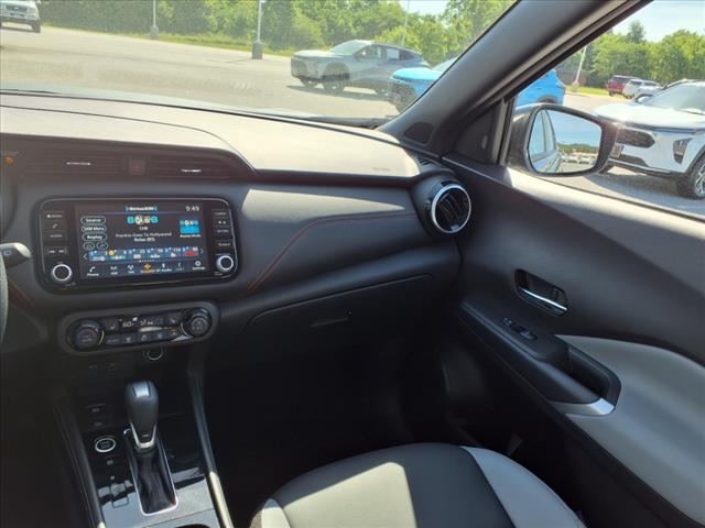 2024 Nissan Kicks SR FWD