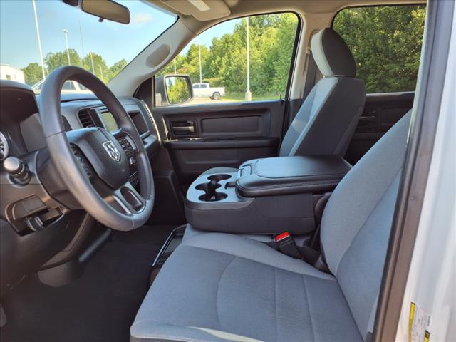 2022 RAM 1500 Classic TRADESMAN 4X2 CREW CAB 5