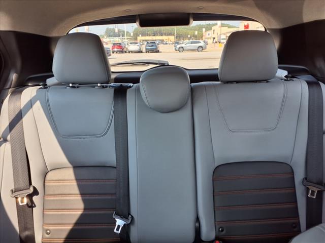 2024 Nissan Kicks SR FWD
