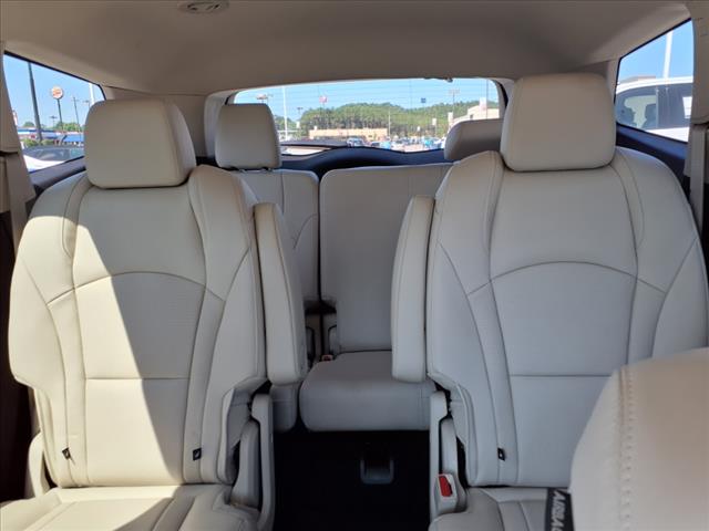 2022 Buick Enclave FWD 4DR ESSENCE