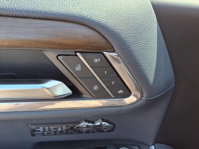 2024 Chevrolet Silverado 1500 4WD CREW CAB 147  HIGH CO