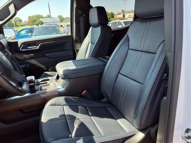 2024 Chevrolet Silverado 1500 4WD CREW CAB 147  HIGH CO