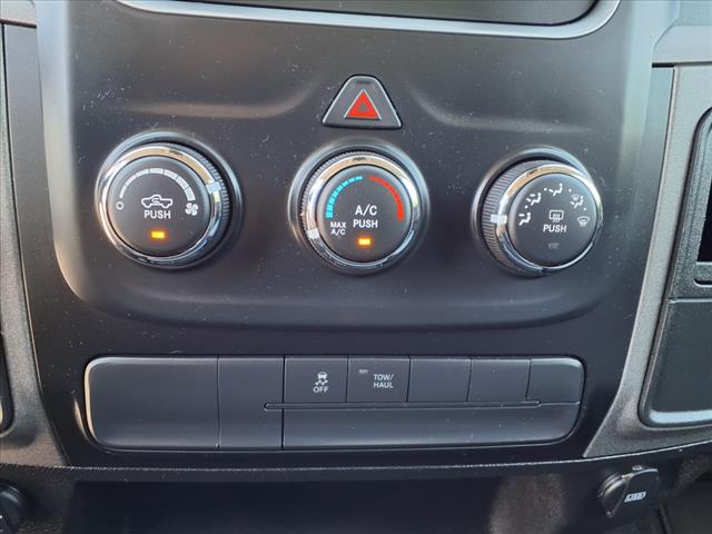 2022 RAM 1500 Classic TRADESMAN 4X2 CREW CAB 5