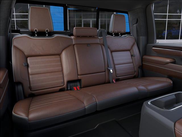 2025 GMC Sierra 3500HD 4WD CREW CAB 172  DENALI