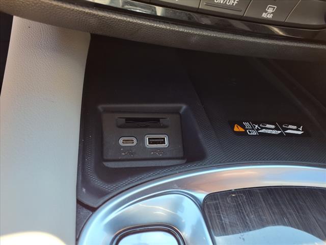 2022 Buick Enclave FWD 4DR ESSENCE