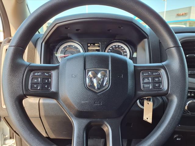 2022 RAM 1500 Classic TRADESMAN 4X2 CREW CAB 5