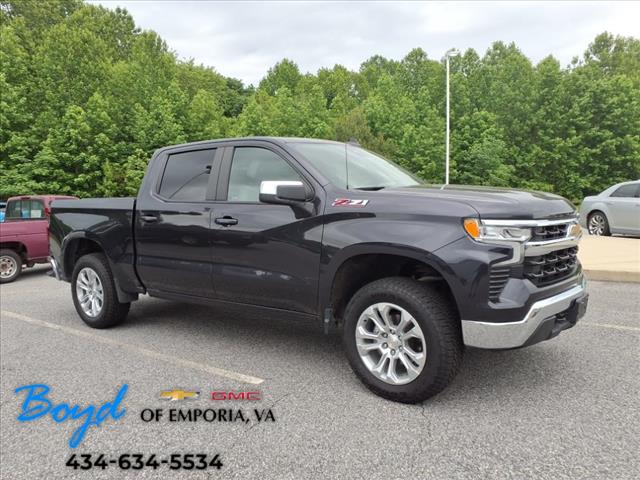 2022 Chevrolet Silverado 1500 4WD CREW CAB 147  LT W/1L