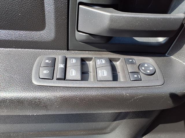 2022 RAM 1500 Classic TRADESMAN 4X2 CREW CAB 5