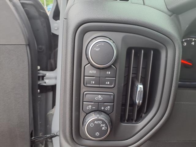 2025 Chevrolet Silverado 1500 4WD CREW CAB 147  CUSTOM