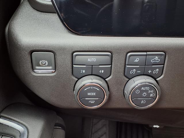 2024 Chevrolet Silverado 1500 4WD CREW CAB 147  RST