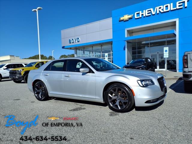 2023 Chrysler 300 300S RWD