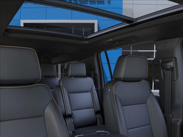 2025 Chevrolet Suburban 4WD 4DR PREMIER