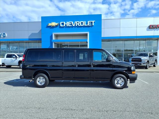 2025 Chevrolet Express RWD 3500 155  LS