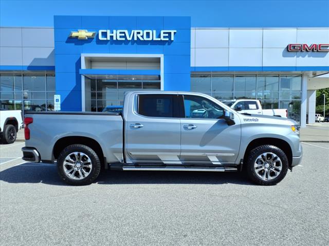 2024 Chevrolet Silverado 1500 4WD CREW CAB 147  HIGH CO