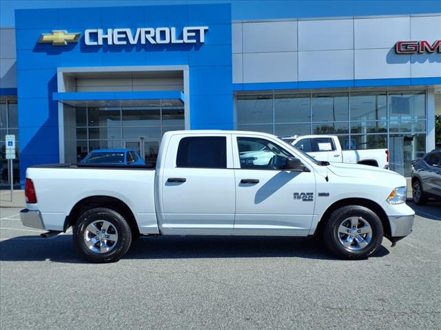 2022 RAM 1500 Classic TRADESMAN 4X2 CREW CAB 5
