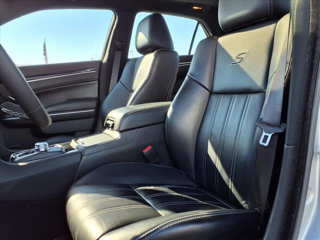 2023 Chrysler 300 300S RWD