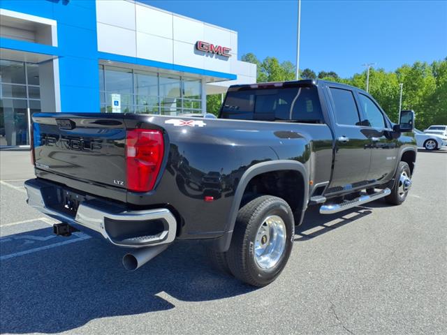 2022 Chevrolet Silverado 3500HD 4WD CREW CAB 172  LTZ