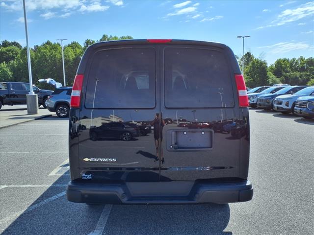 2025 Chevrolet Express RWD 3500 155  LS