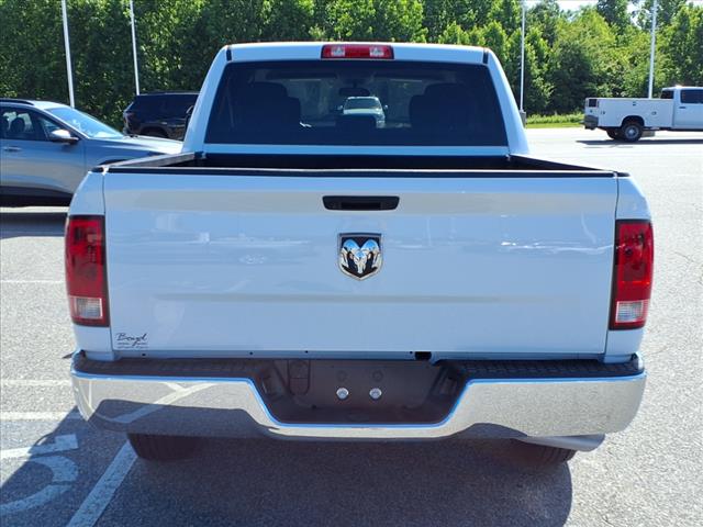 2022 RAM 1500 Classic TRADESMAN 4X2 CREW CAB 5