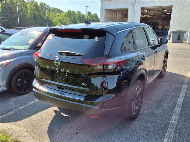 2024 Nissan Rogue FWD SV