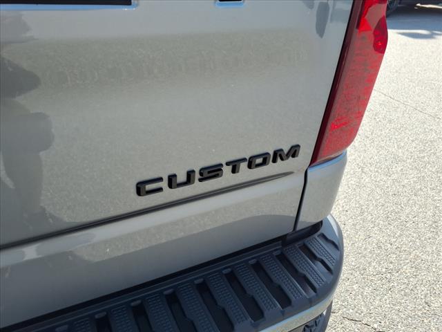 2023 Chevrolet Silverado 1500 2WD DOUBLE CAB 147  CUSTO