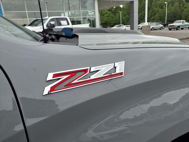 2025 Chevrolet Silverado 1500 4WD CREW CAB 147  CUSTOM