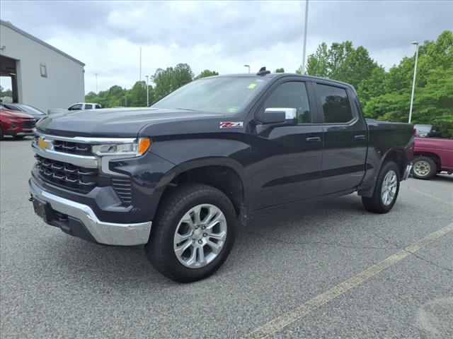2022 Chevrolet Silverado 1500 4WD CREW CAB 147  LT W/1L