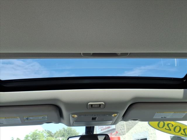 2020 Nissan Pathfinder SL - Photo 13