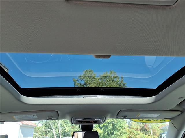 2020 Chevrolet Traverse LT Leather - Photo 19